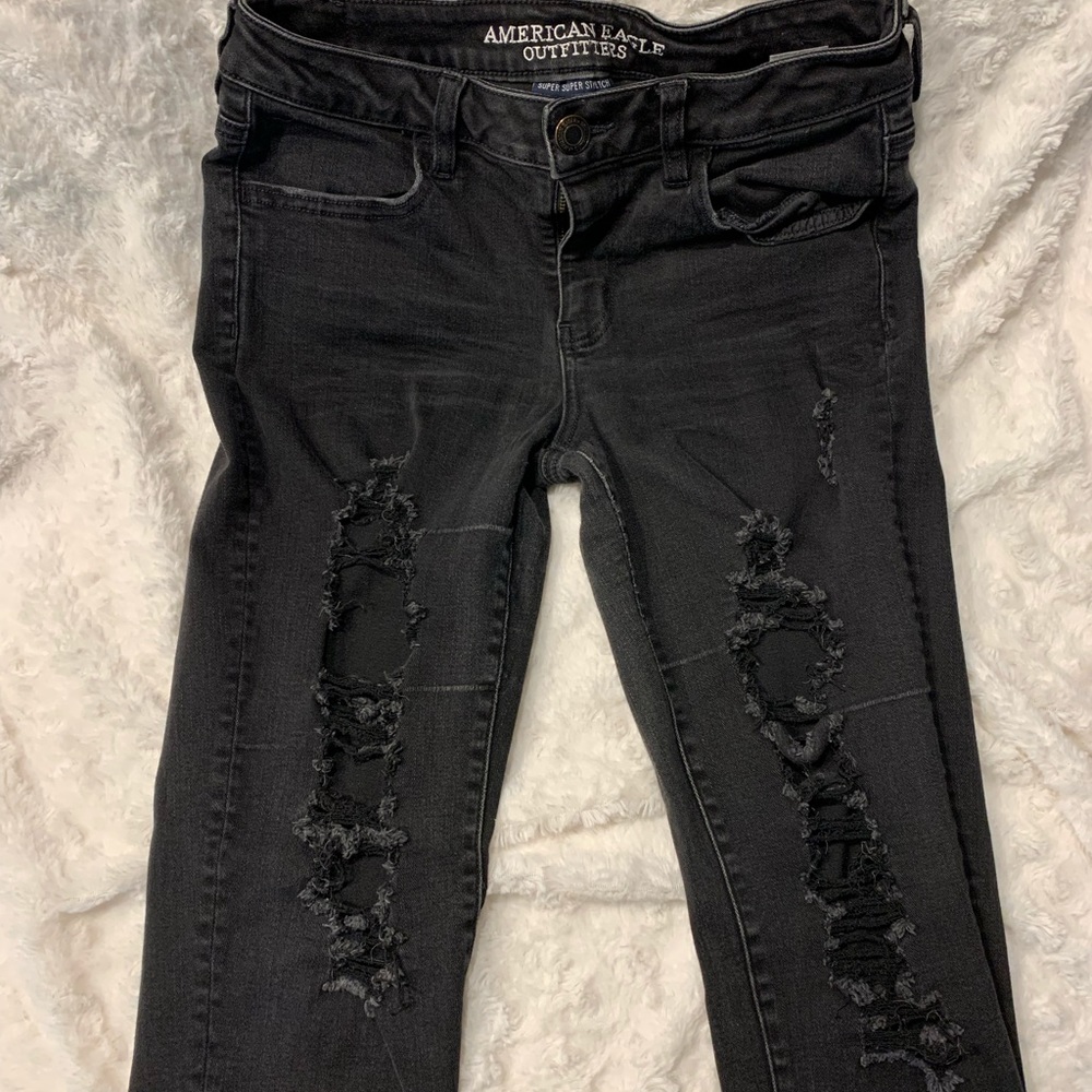 Black distressed American eagle cropped jeggings - Picture 2 of 2